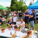 Uczestnicy Pikniku na terenie ROD Zdrój