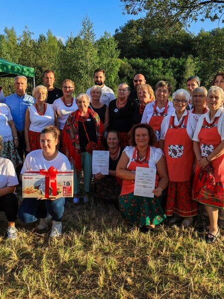 Laureaci nagród w konkursie na pieczone ziemniaki